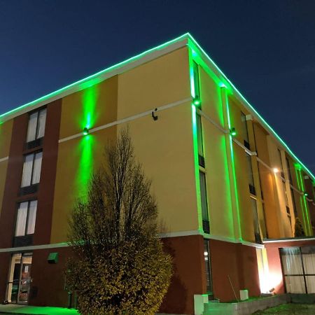 Quality Inn Terre Haute University Area Exterior foto