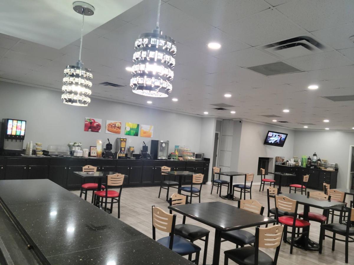 Quality Inn Terre Haute University Area Exterior foto