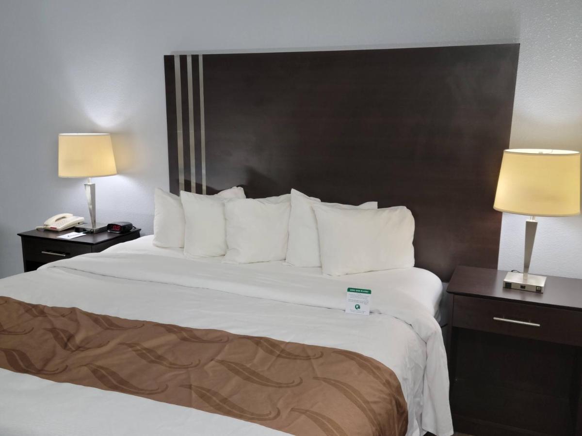 Quality Inn Terre Haute University Area Exterior foto