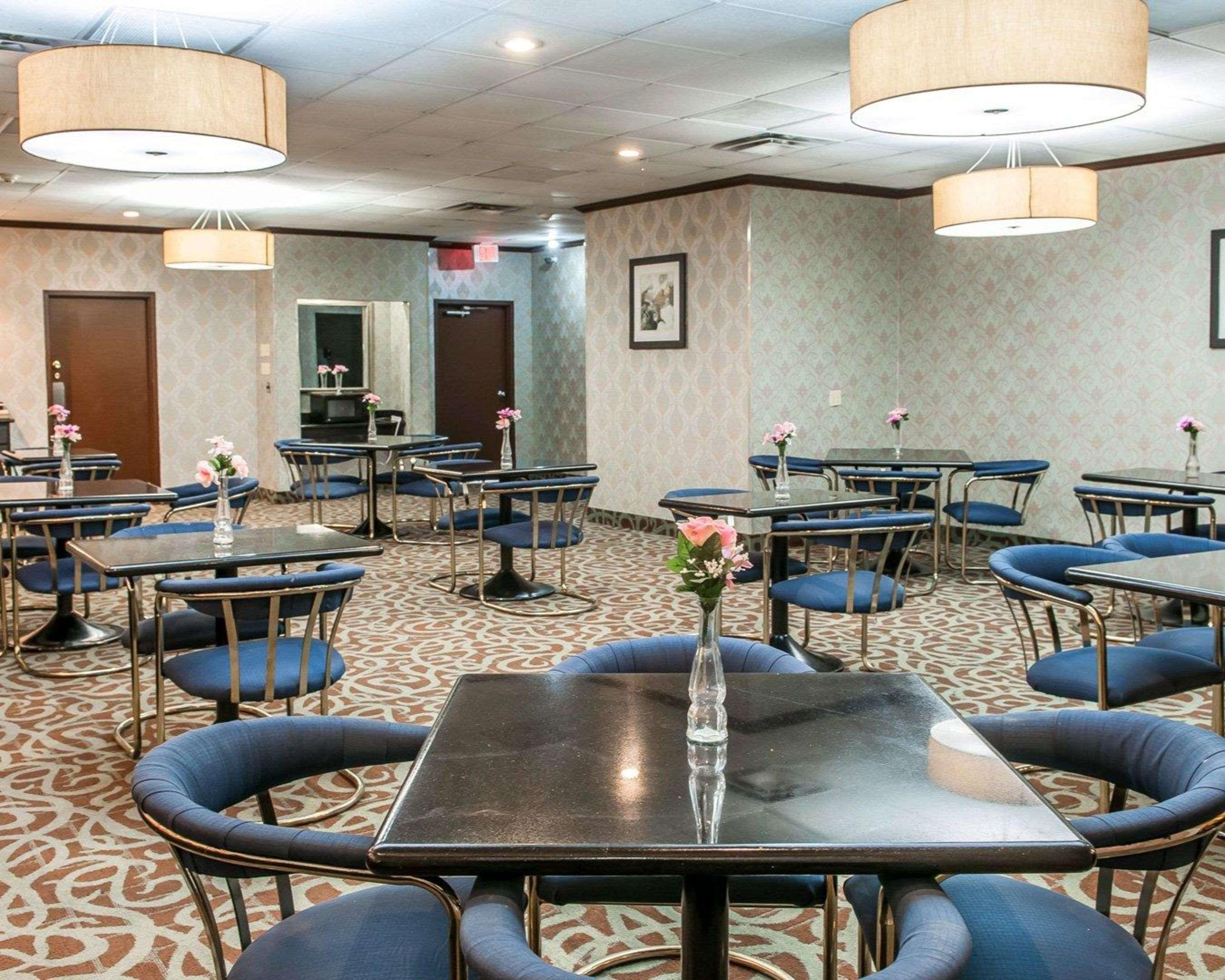 Quality Inn Terre Haute University Area Exterior foto